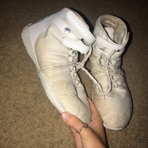 Infinite cheer shoes!